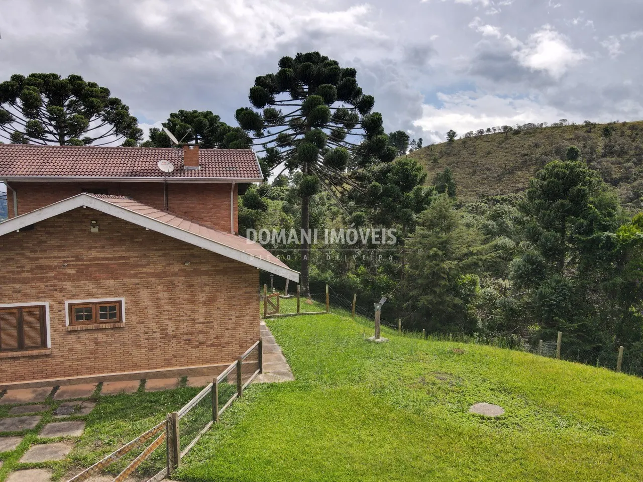 House for sale of 2,260 m² in Campos do Jordão, SP, Brazil