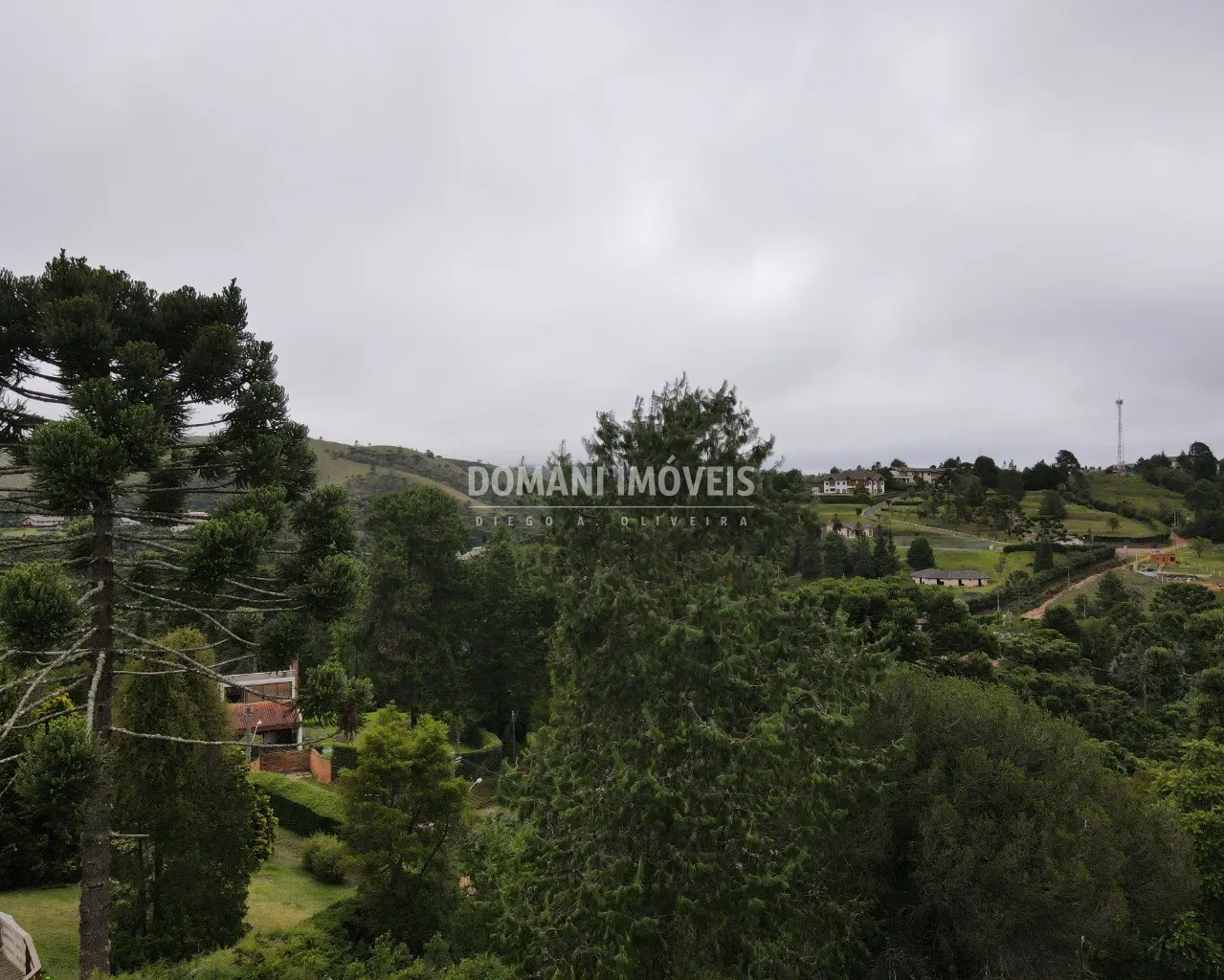 Terreno à venda de 1.050 m² em Campos do Jordão, SP, Brasil