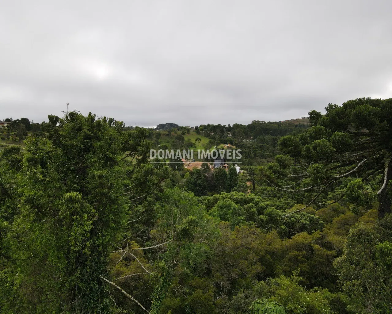 Terreno à venda de 1.050 m² em Campos do Jordão, SP, Brasil