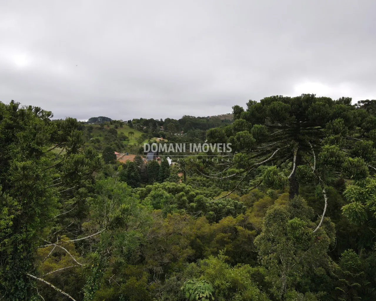 Terreno à venda de 1.050 m² em Campos do Jordão, SP, Brasil