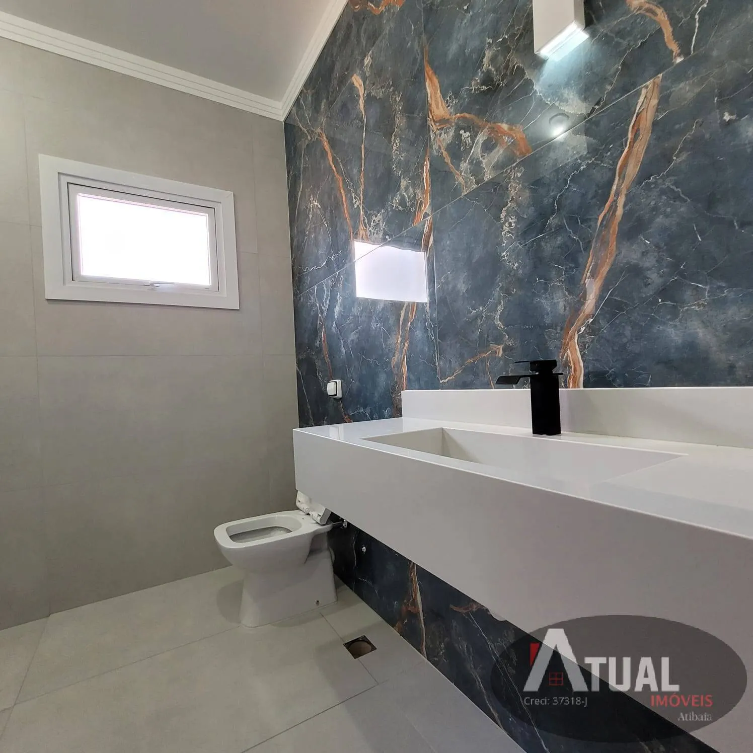 Casa à venda de 360 m² em Atibaia, SP, Brasil