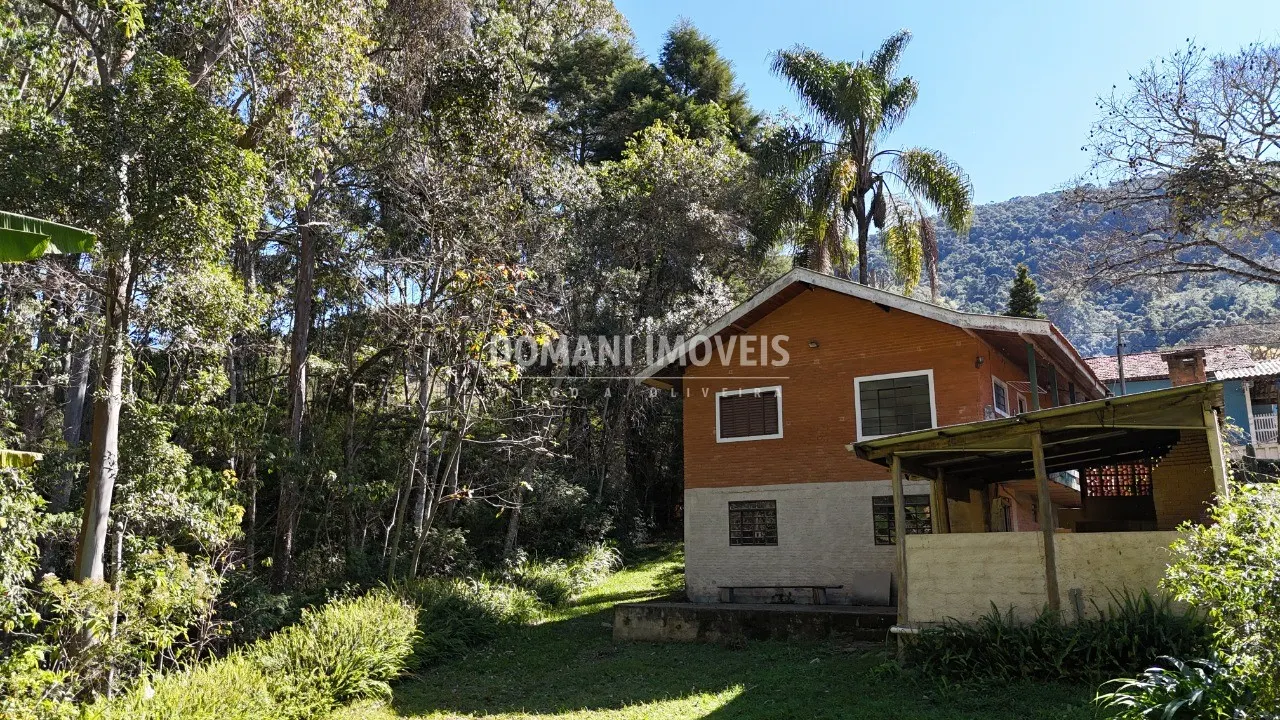 Casa à venda de 1.000 m² em Campos do Jordão, SP, Brasil