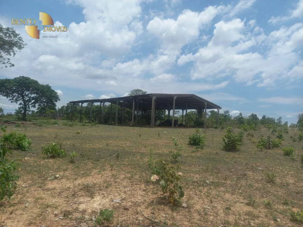 Fazenda à venda de 1.629 ha em Poconé, MT, Brasil