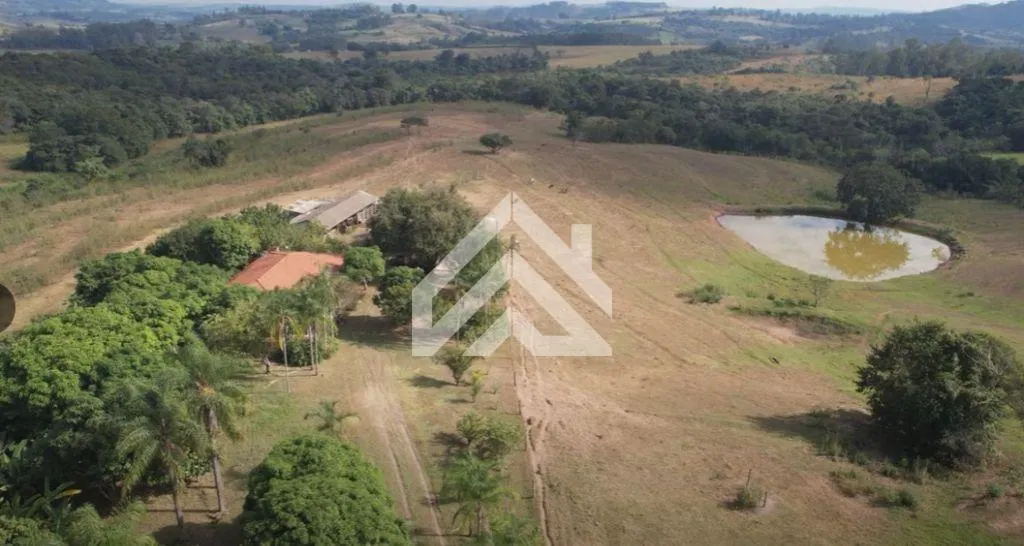 Chácara à venda de 300 m² em Corumbataí, SP, Brasil