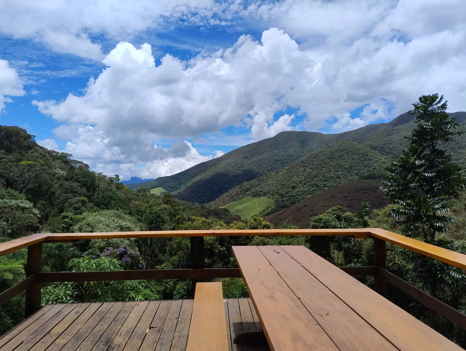 Cabana à venda de 19 ha em Bocaina de Minas, MG, Brasil