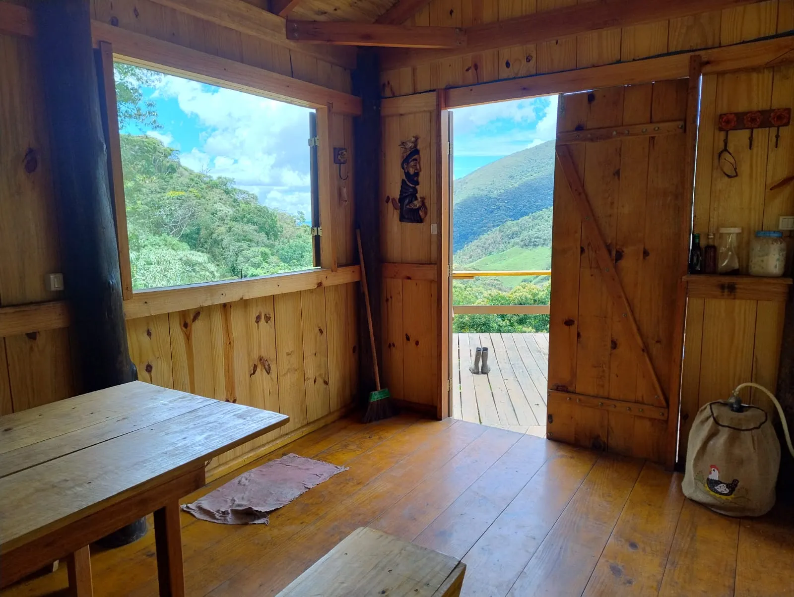 Cabana à venda de 19 ha em Bocaina de Minas, MG, Brasil