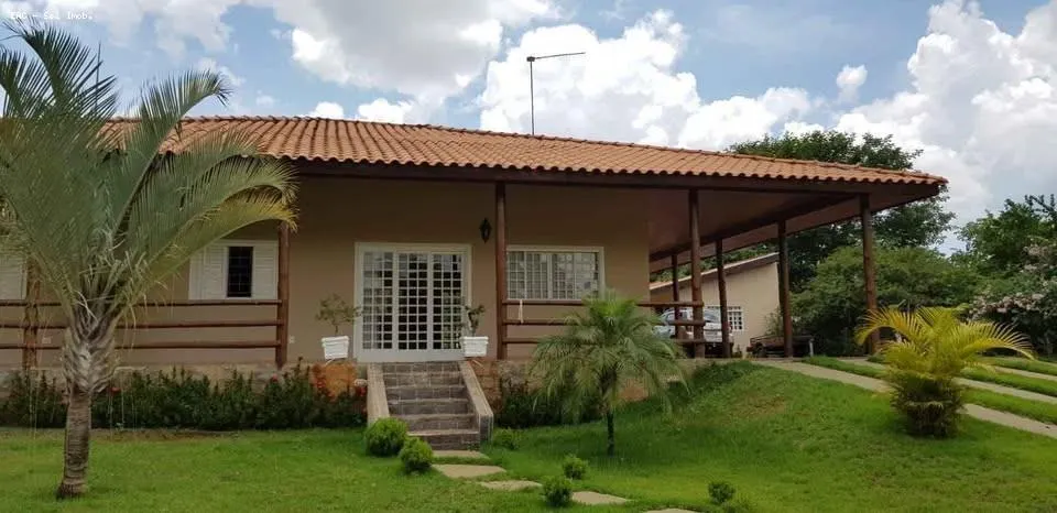 Fazenda à venda de 2.000 ha em Altinópolis, SP, Brasil