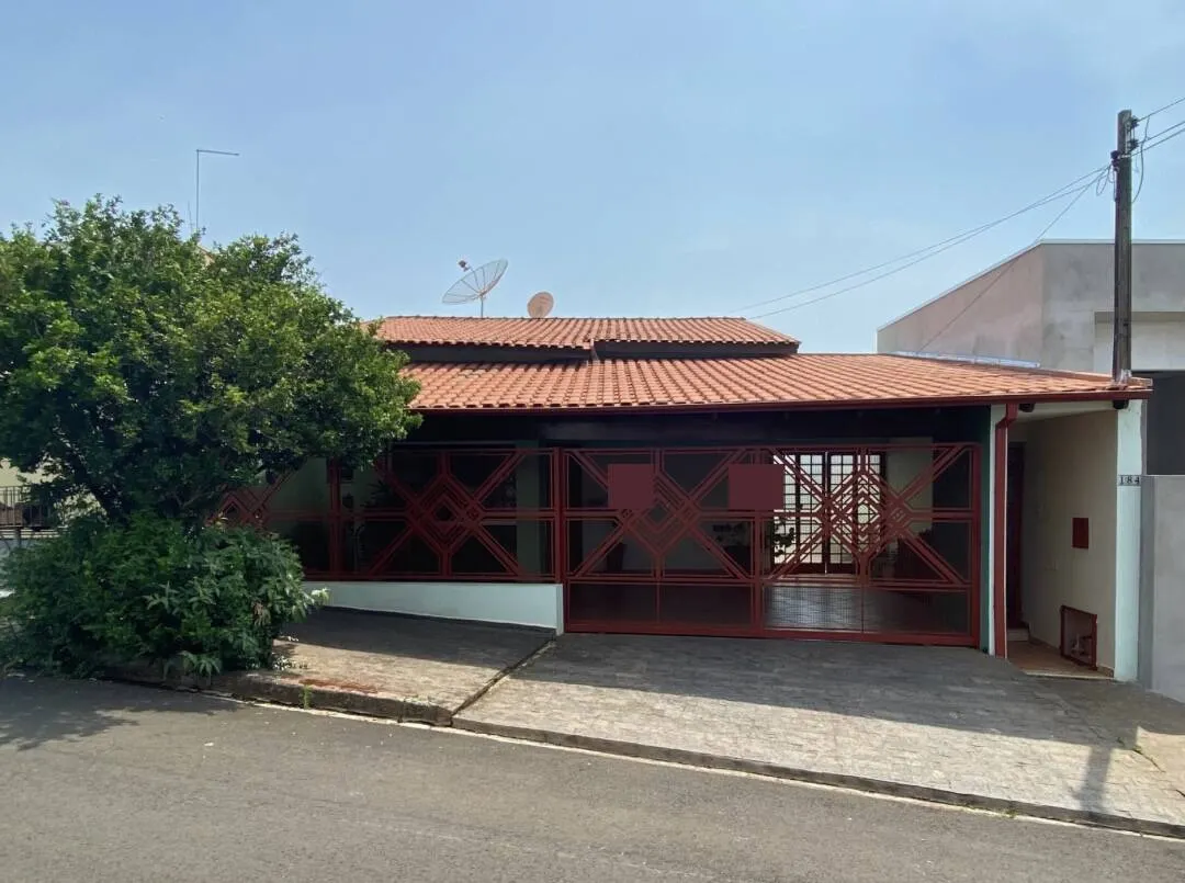 Casa à venda de 275 m² em Piraju, SP, Brasil