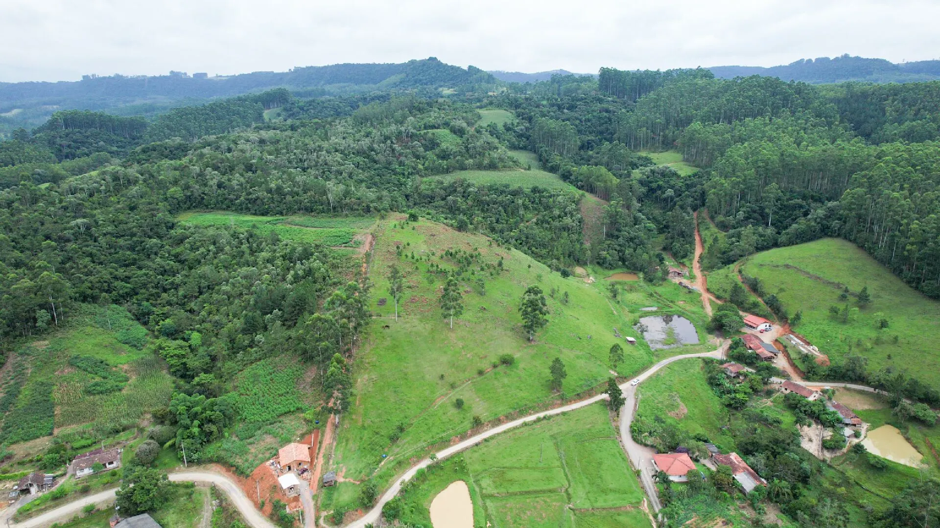 Terreno à venda de 2 ha em Vitor Meireles, SC, Brasil