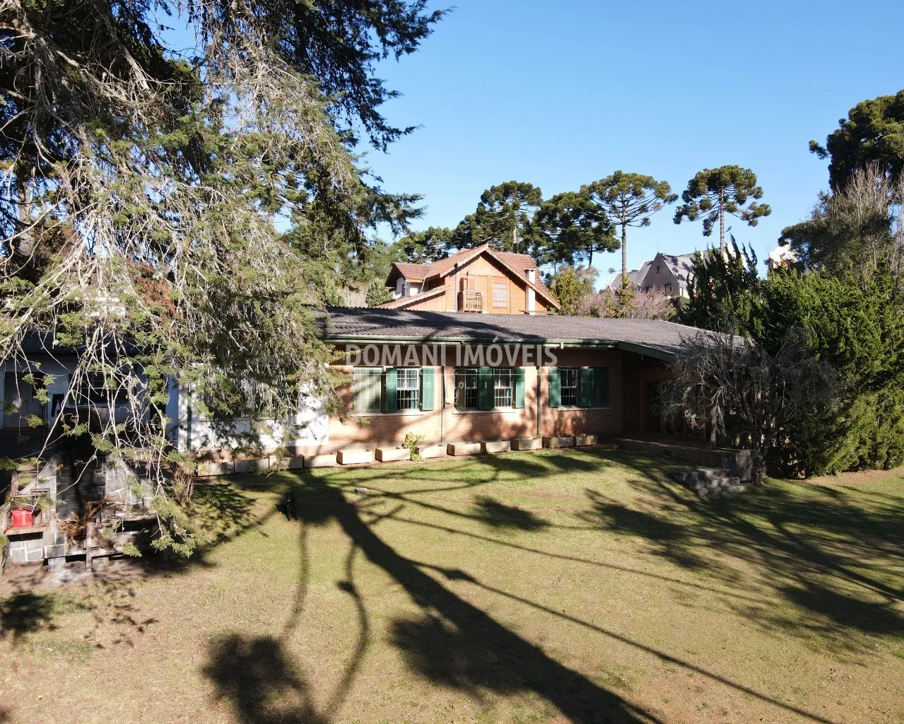 House for sale of 1 acres in Campos do Jordão, SP, Brazil