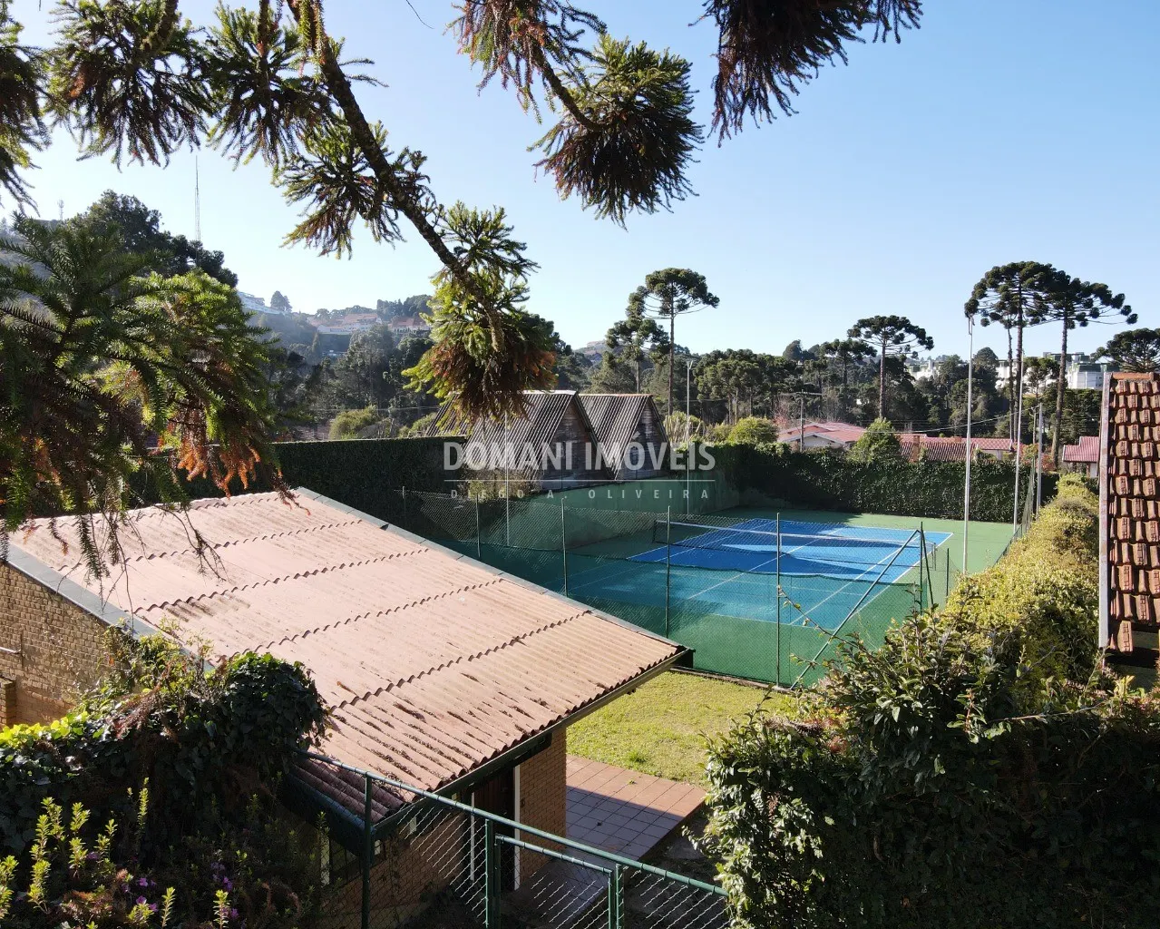 House for sale of 1 acres in Campos do Jordão, SP, Brazil