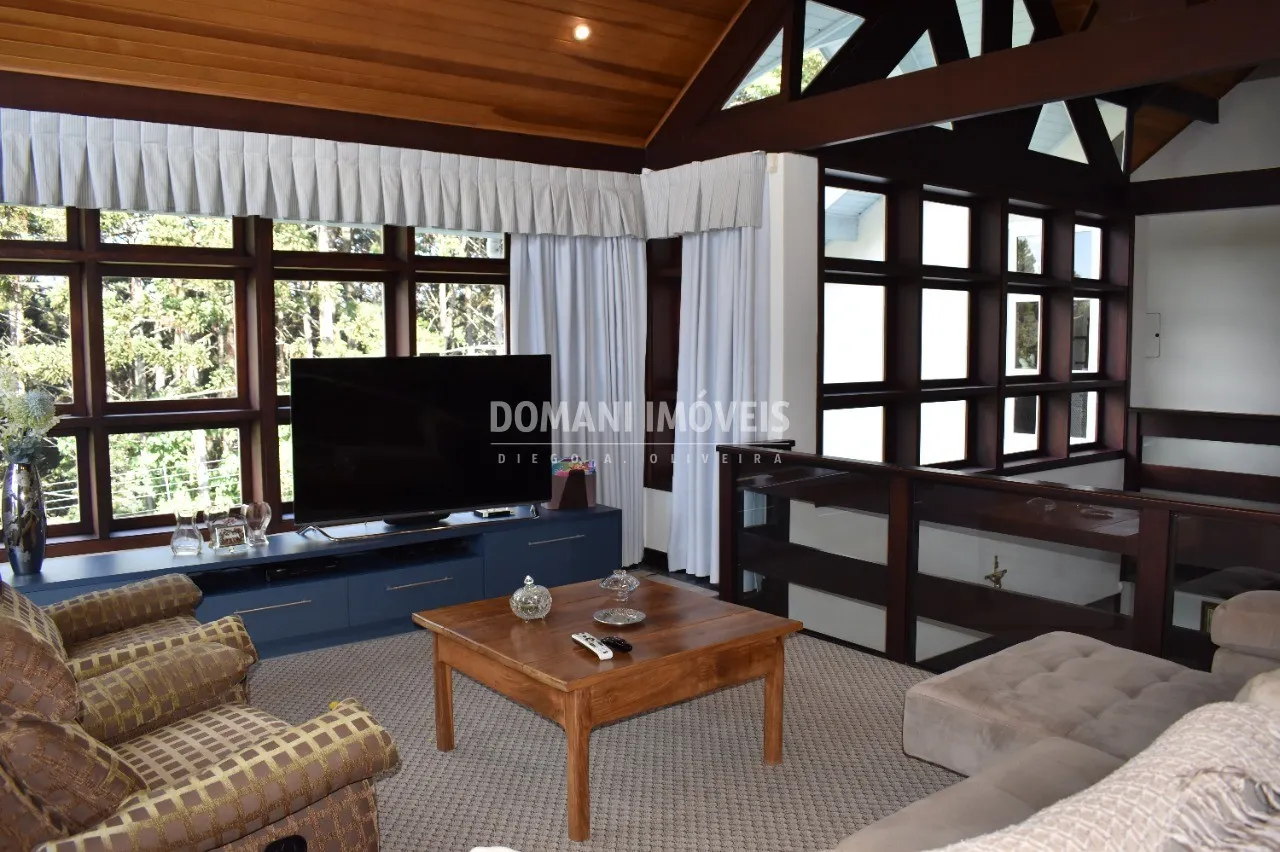 Casa à venda de 2.180 m² em Campos do Jordão, SP, Brasil