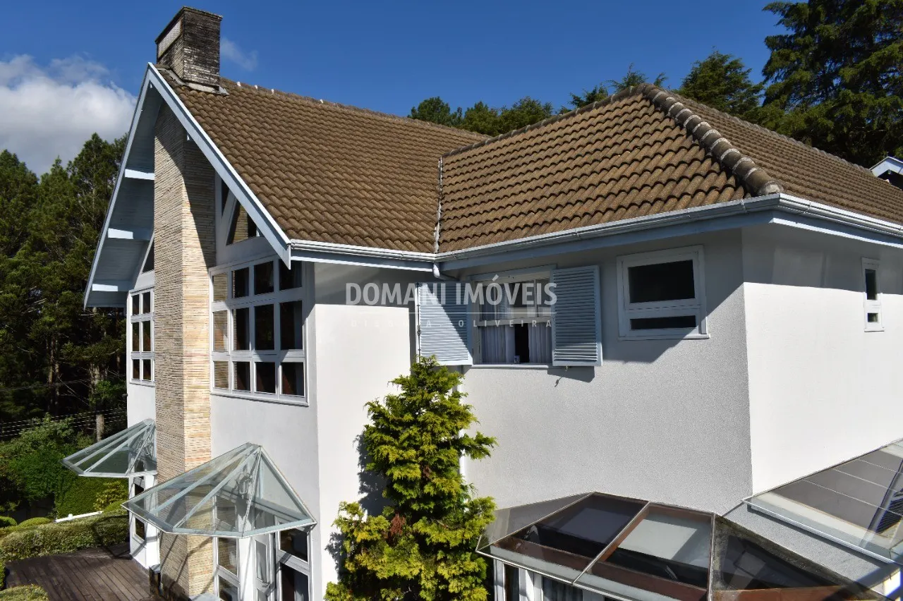 Casa à venda de 2.180 m² em Campos do Jordão, SP, Brasil