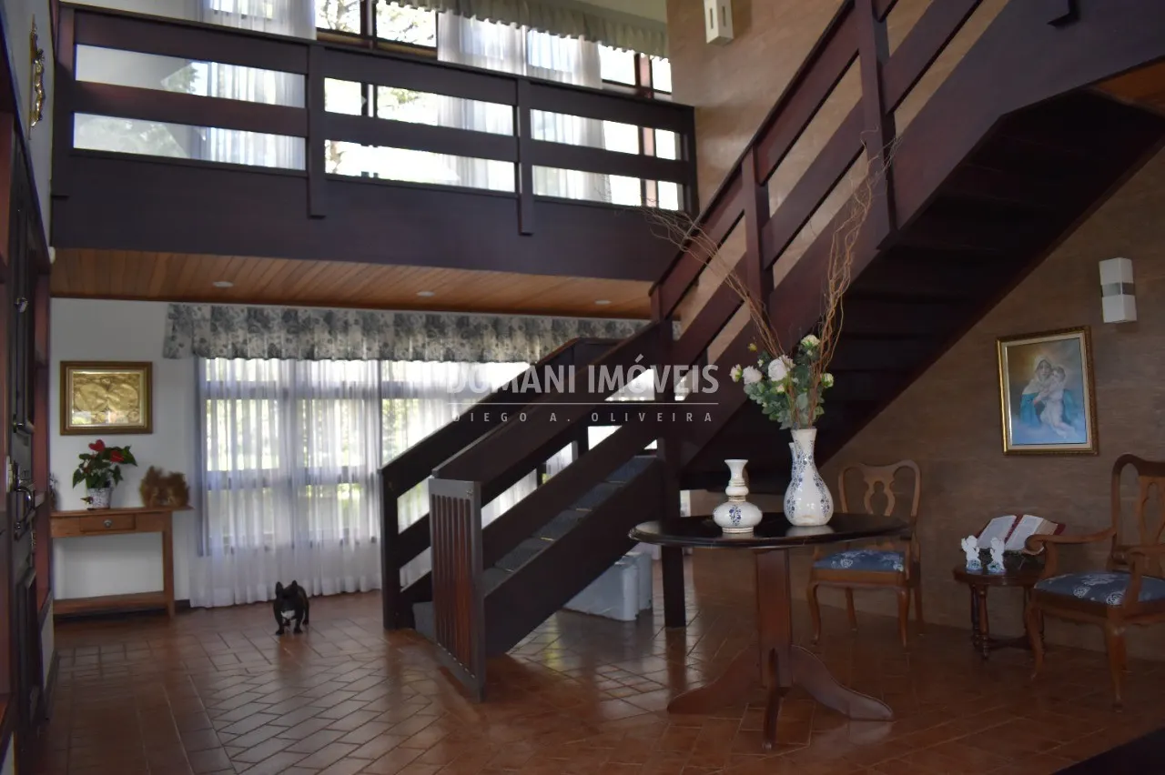 Casa à venda de 2.180 m² em Campos do Jordão, SP, Brasil
