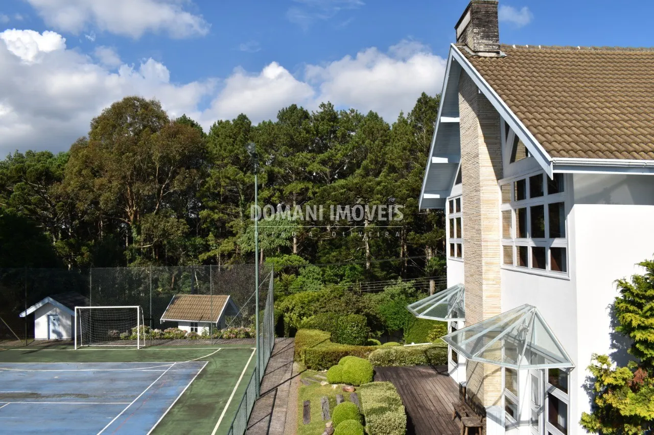 Casa à venda de 2.180 m² em Campos do Jordão, SP, Brasil