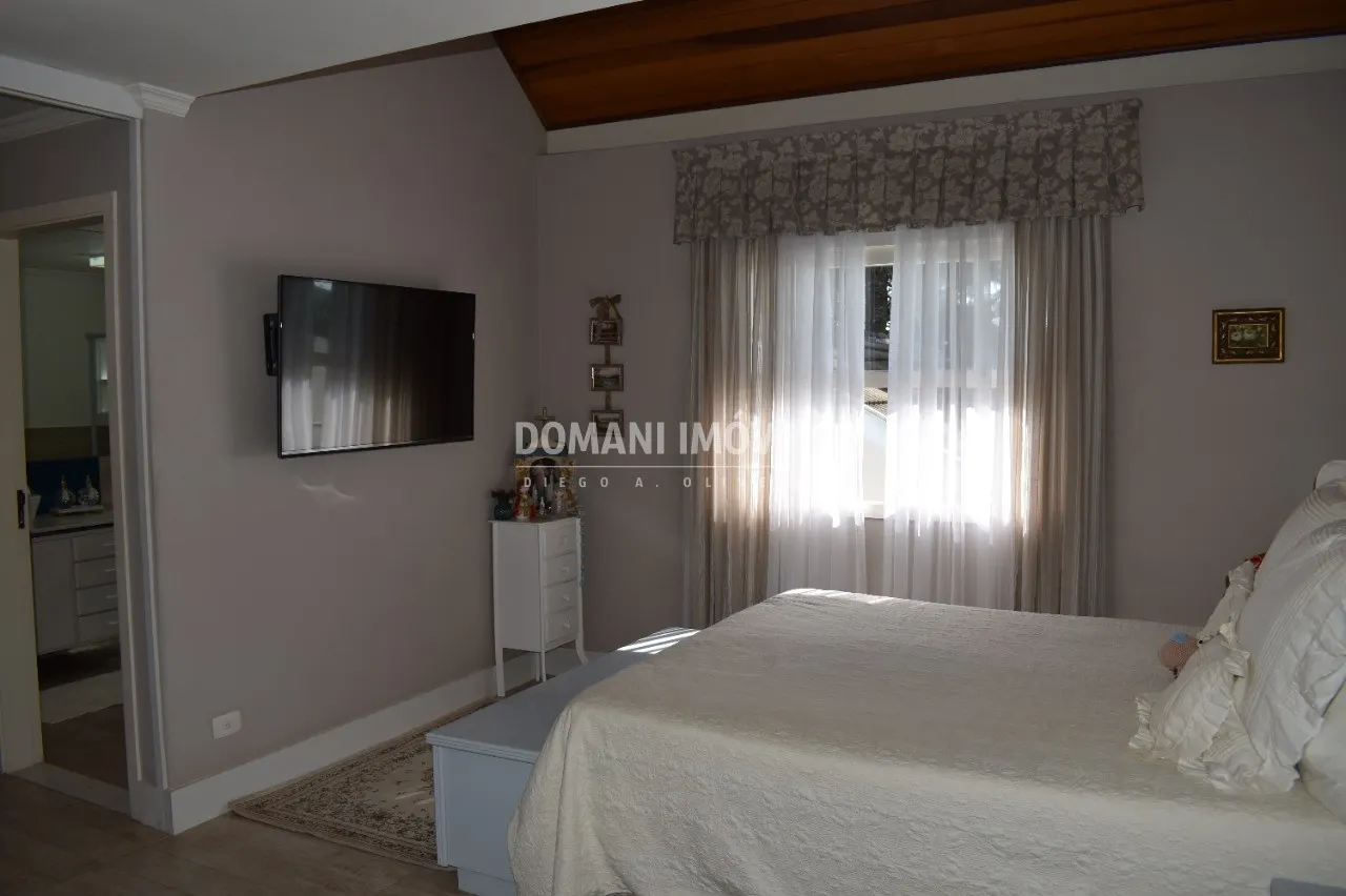 Casa à venda de 2.180 m² em Campos do Jordão, SP, Brasil