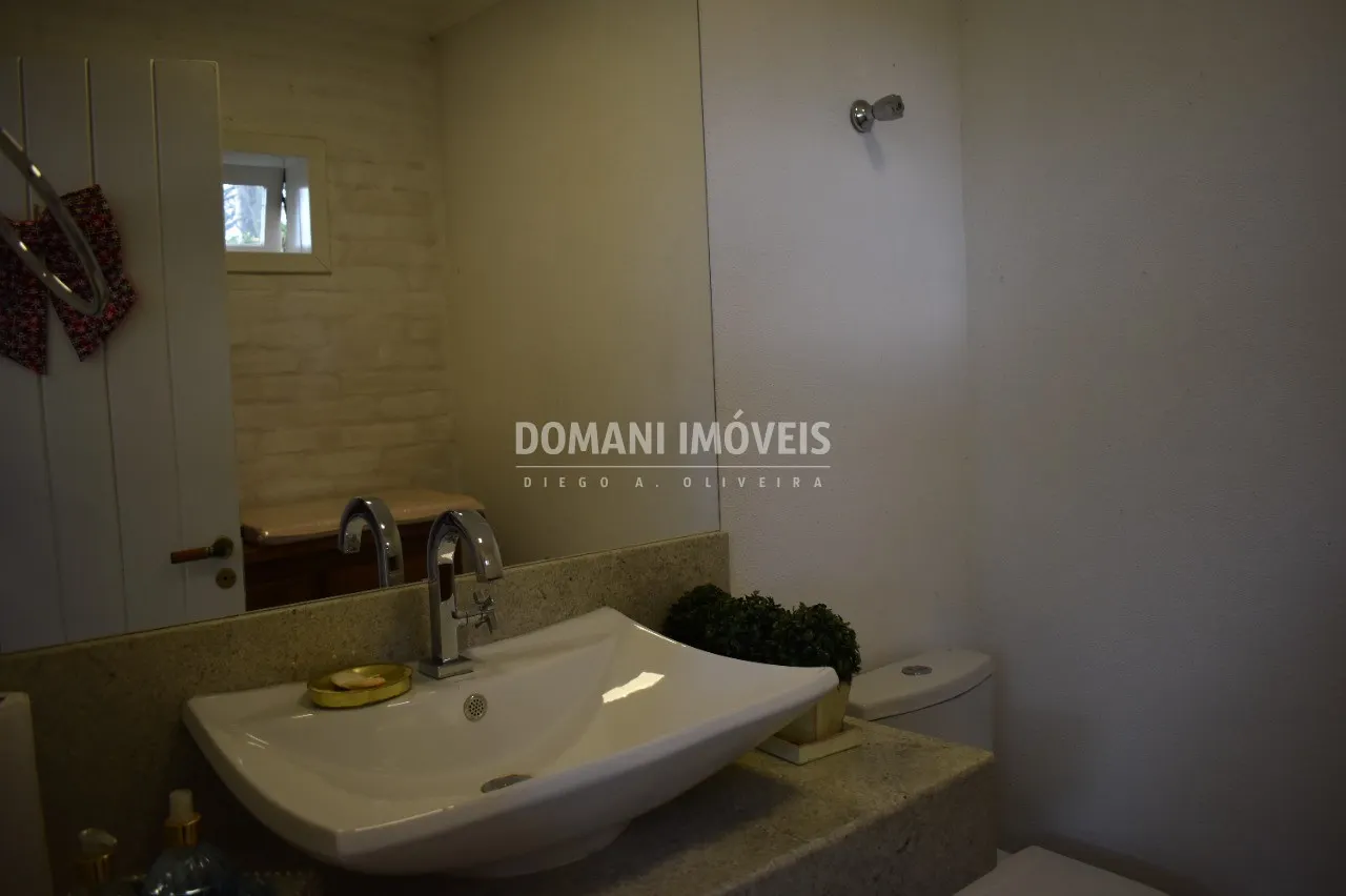 Casa à venda de 2.180 m² em Campos do Jordão, SP, Brasil