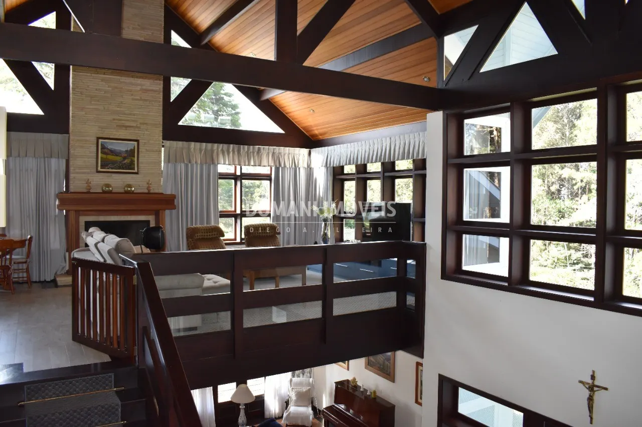 Casa à venda de 2.180 m² em Campos do Jordão, SP, Brasil