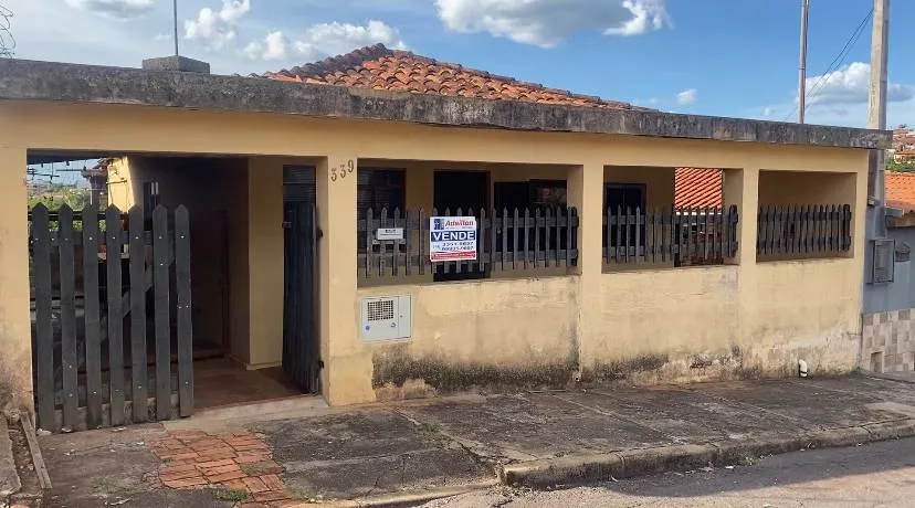 Casa à venda de 400 m² em Piraju, SP, Brasil