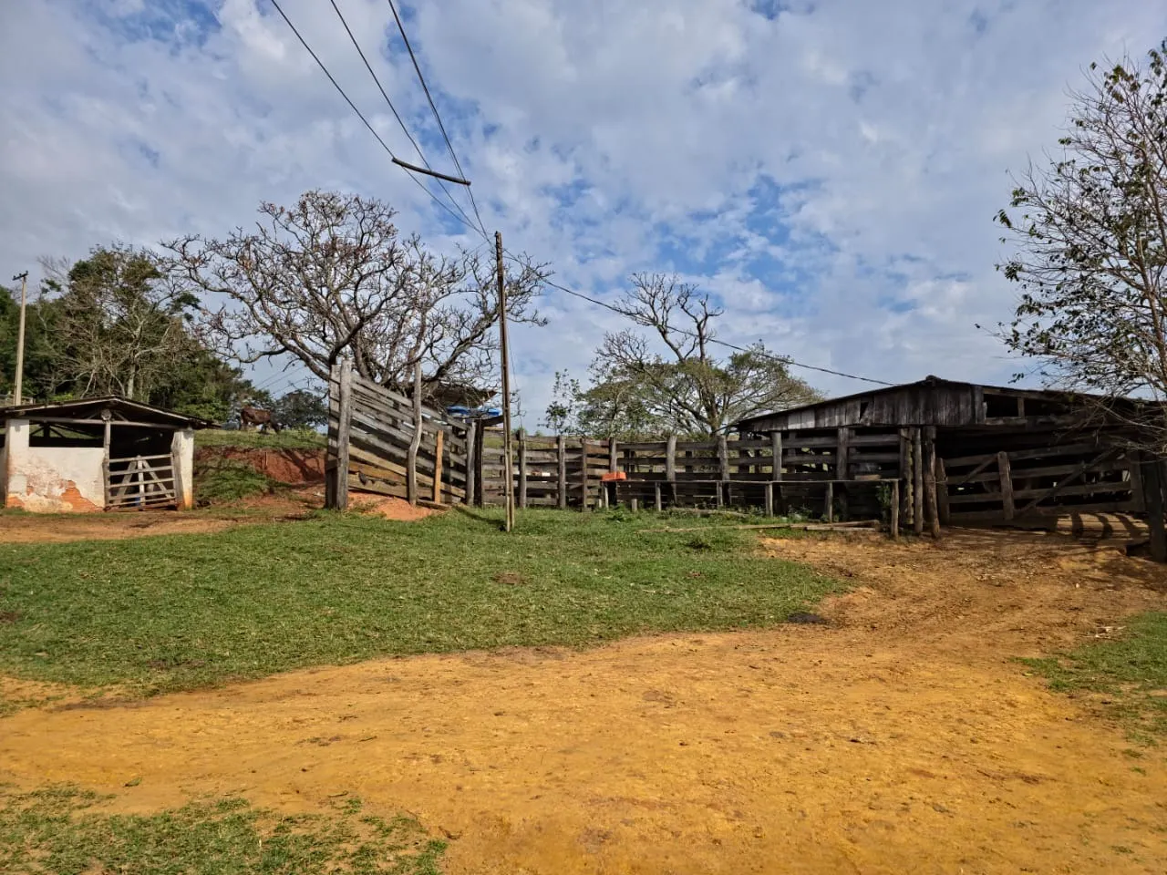 Fazenda à venda de 87 ha em Pardinho, SP, Brasil