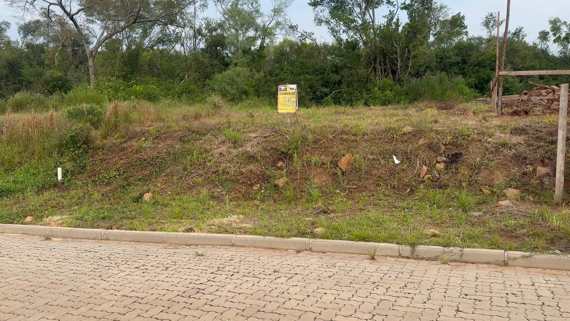 Terreno à venda de 250 m² em Santo Antônio da Patrulha, RS, Brasil
