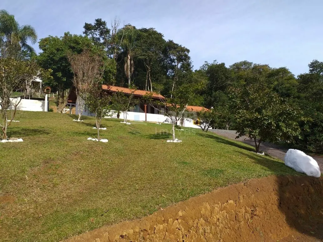 Fazenda à venda e para Arrendar de 2 ha em Rio dos Cedros, SC, Brasil