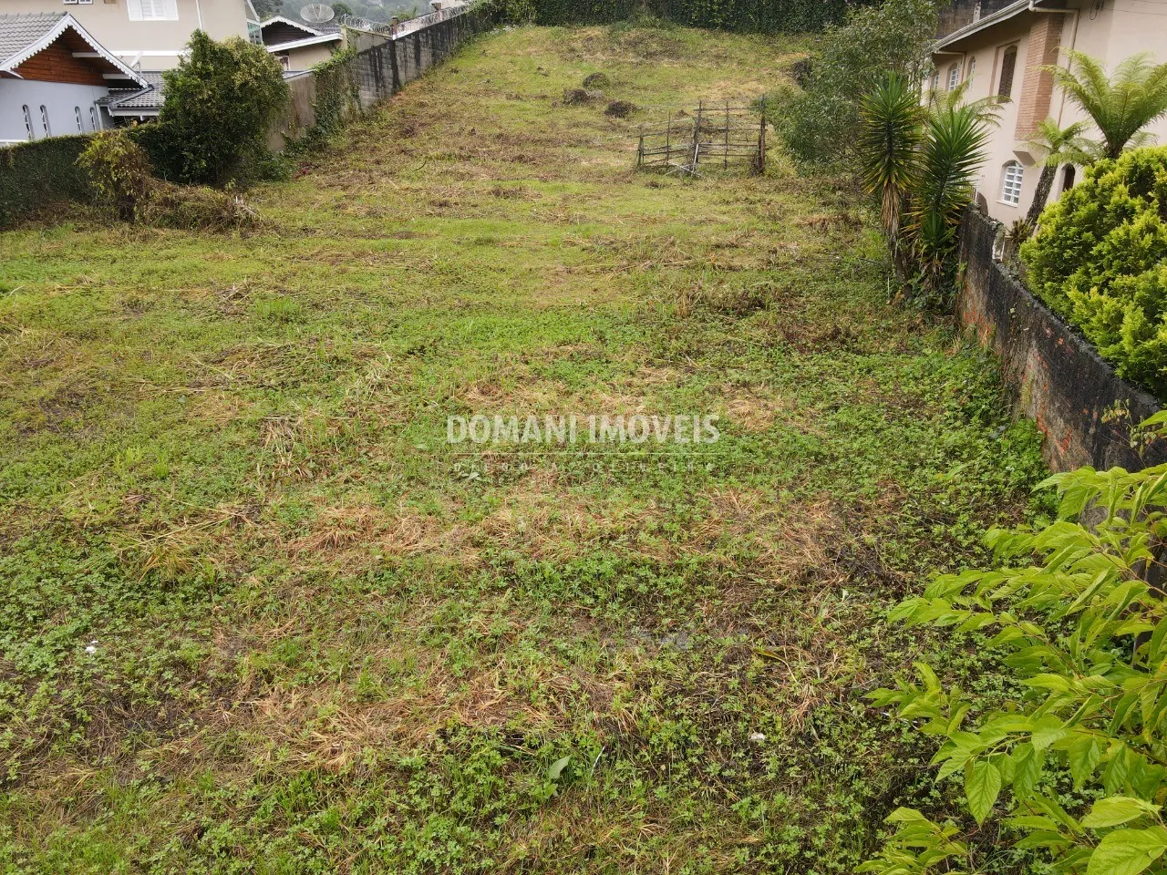 Terreno à venda de 1.060 m² em Campos do Jordão, SP, Brasil