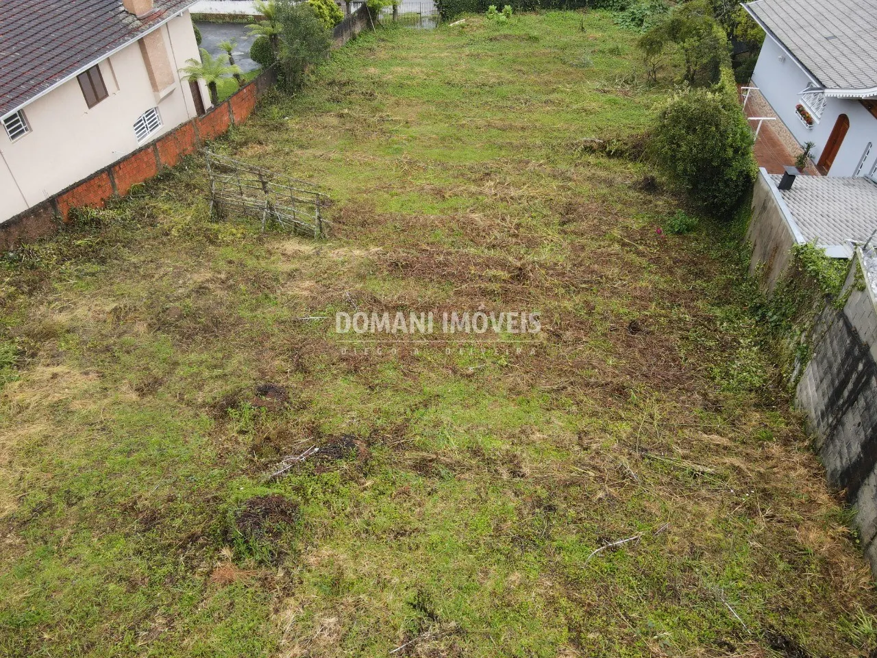 Terreno à venda de 1.060 m² em Campos do Jordão, SP, Brasil