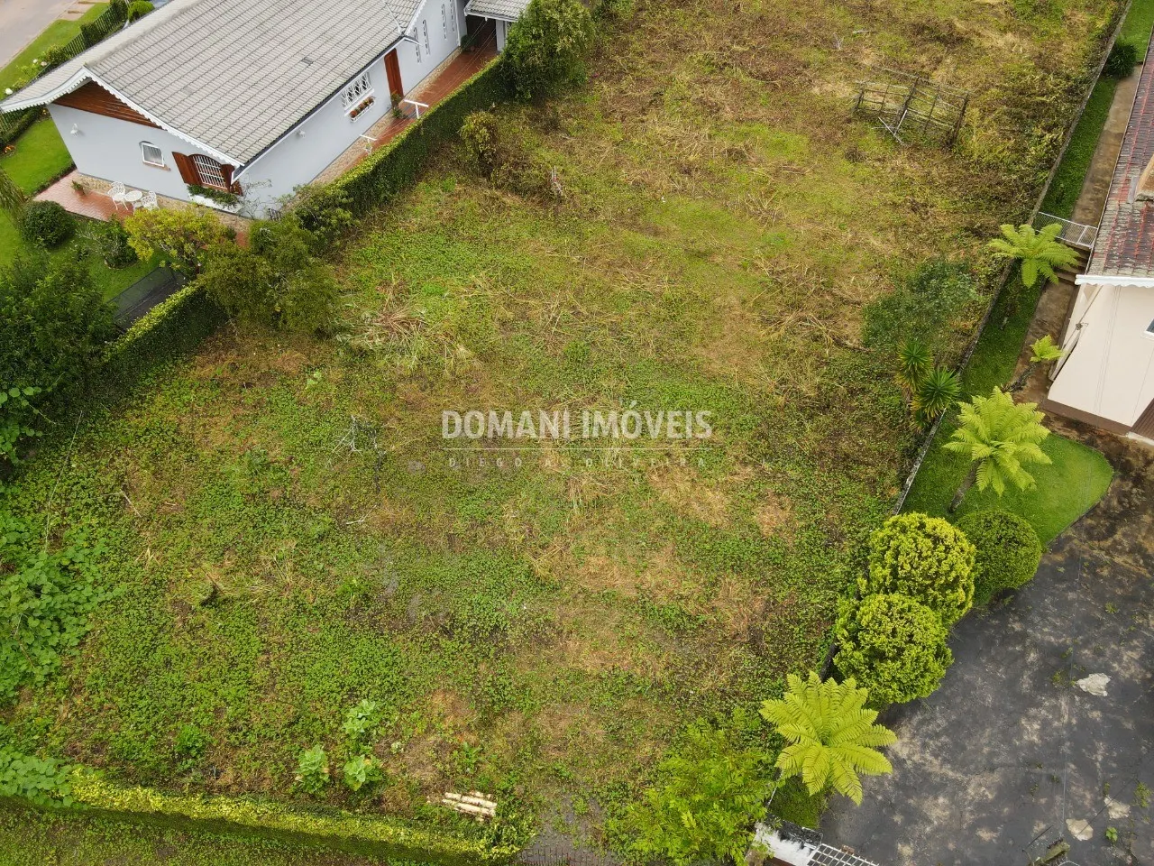Terreno à venda de 1.060 m² em Campos do Jordão, SP, Brasil