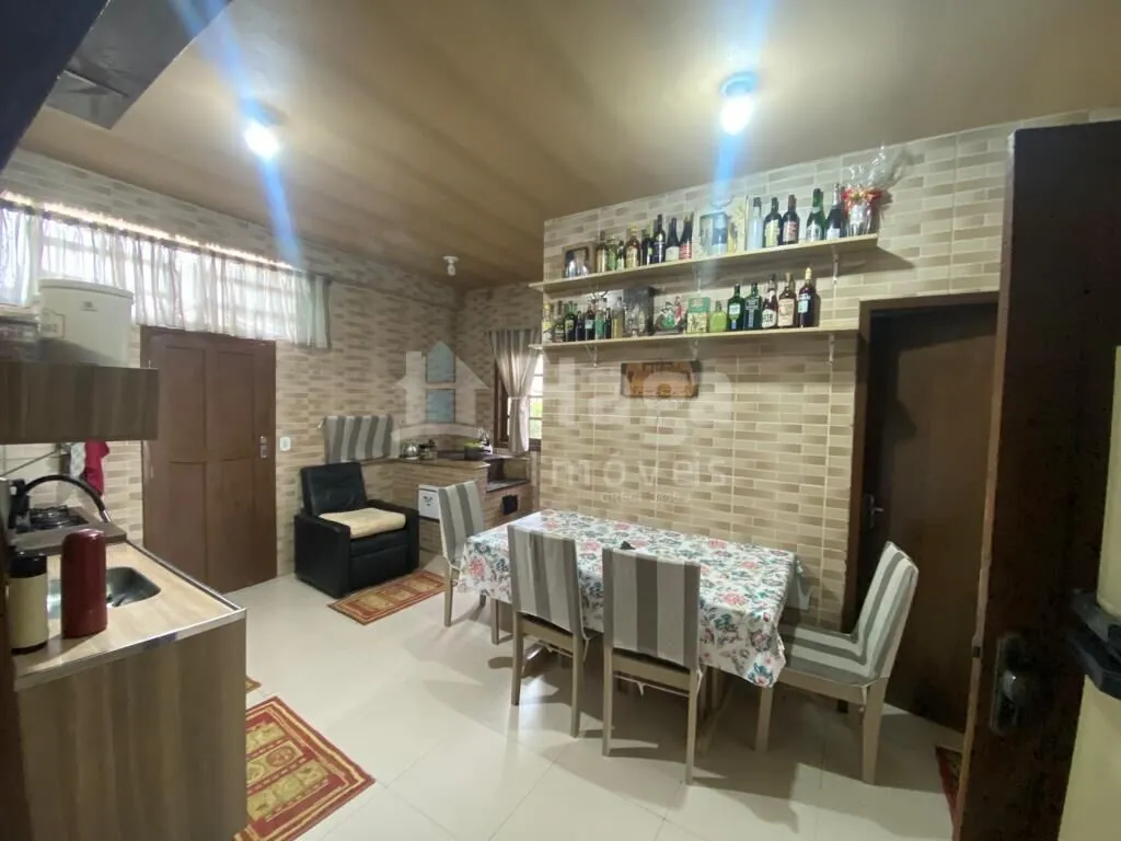 Casa à venda e para Alugar de 700 m² em Guabiruba, SC, Brasil