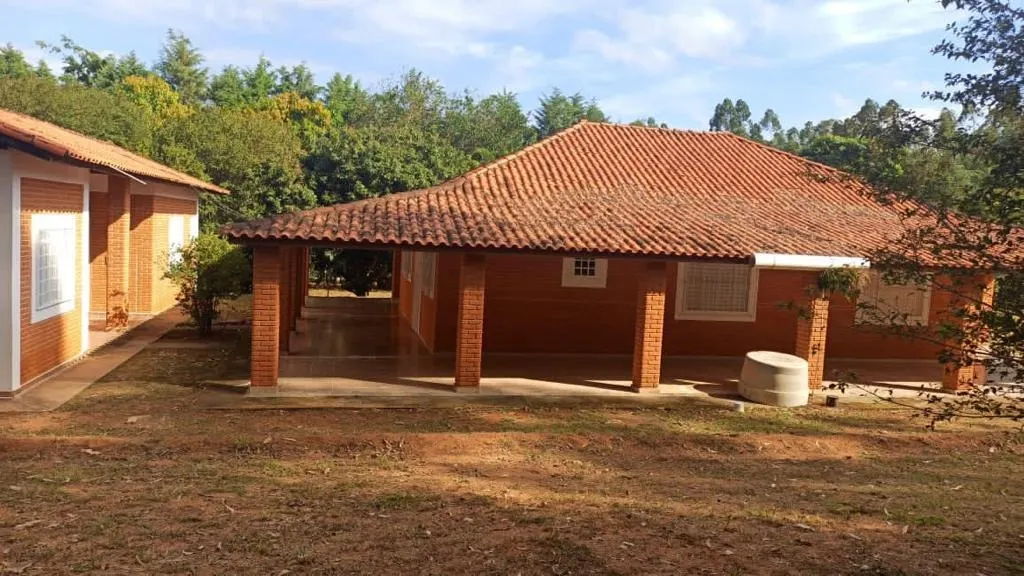 Chácara à venda de 9.700 m² em Alambari, SP, Brasil