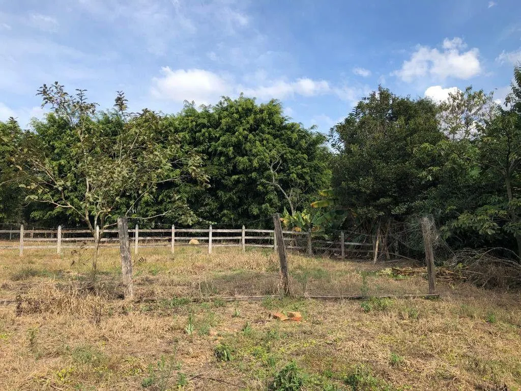 Chácara à venda de 2.400 m² em Pouso Alegre, MG, Brasil