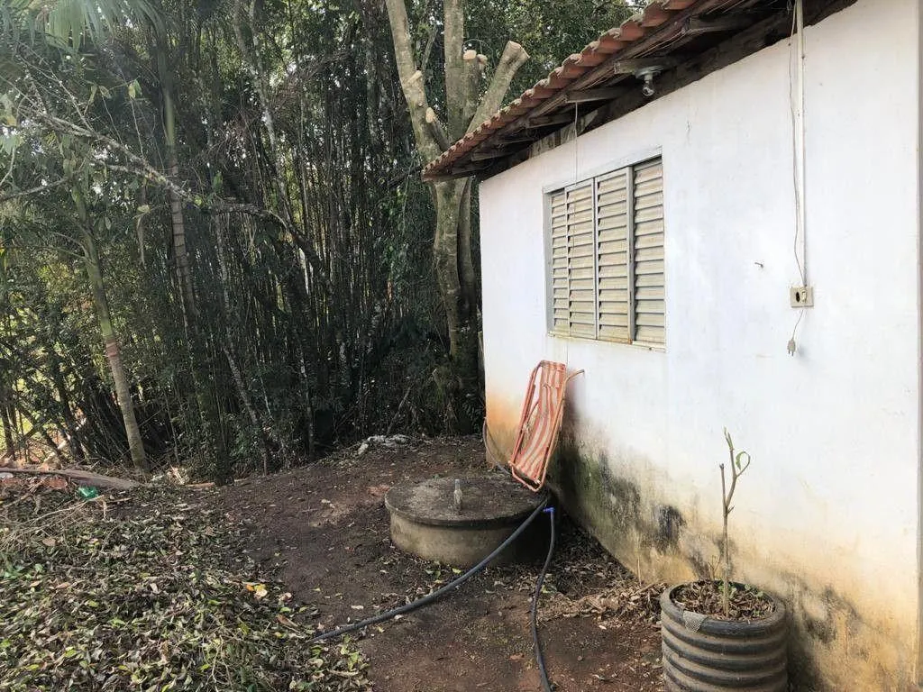 Chácara à venda de 2.400 m² em Pouso Alegre, MG, Brasil