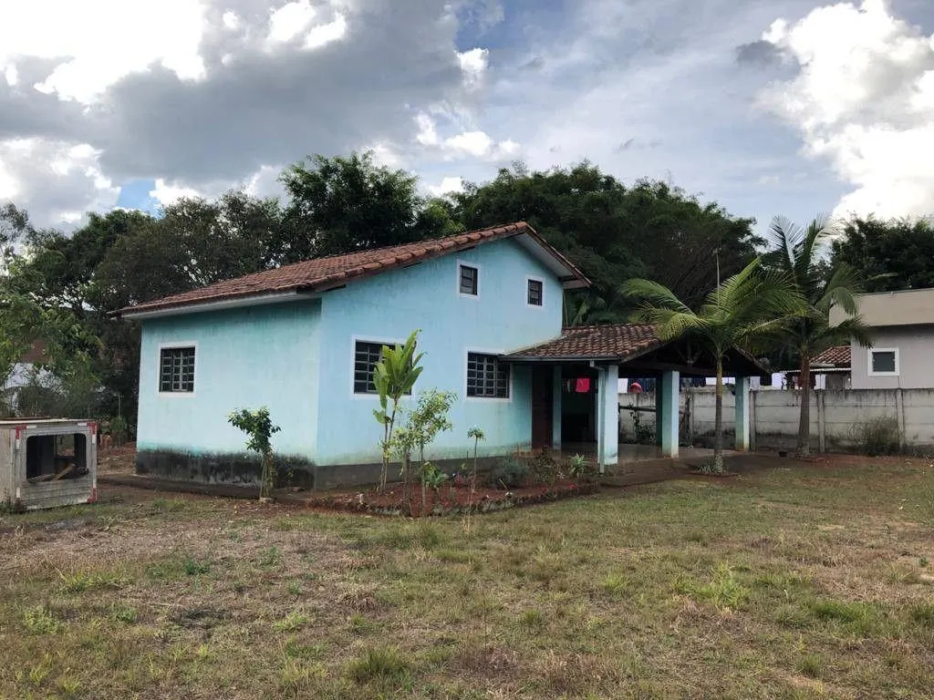 Chácara à venda de 2.400 m² em Pouso Alegre, MG, Brasil