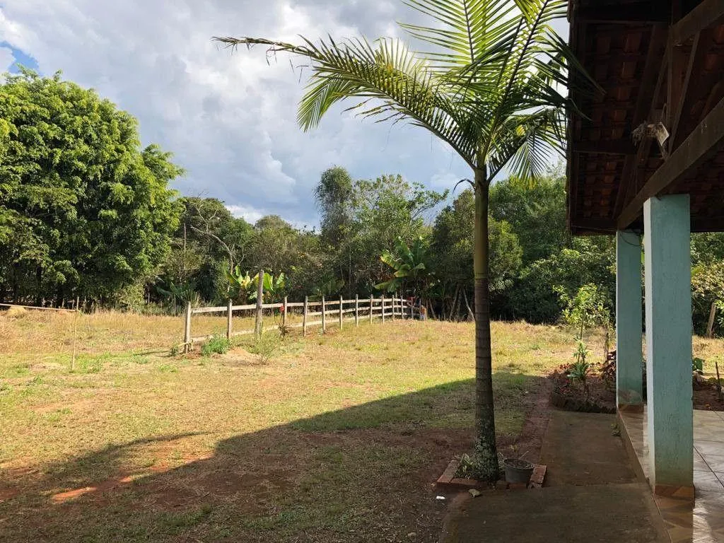 Chácara à venda de 2.400 m² em Pouso Alegre, MG, Brasil