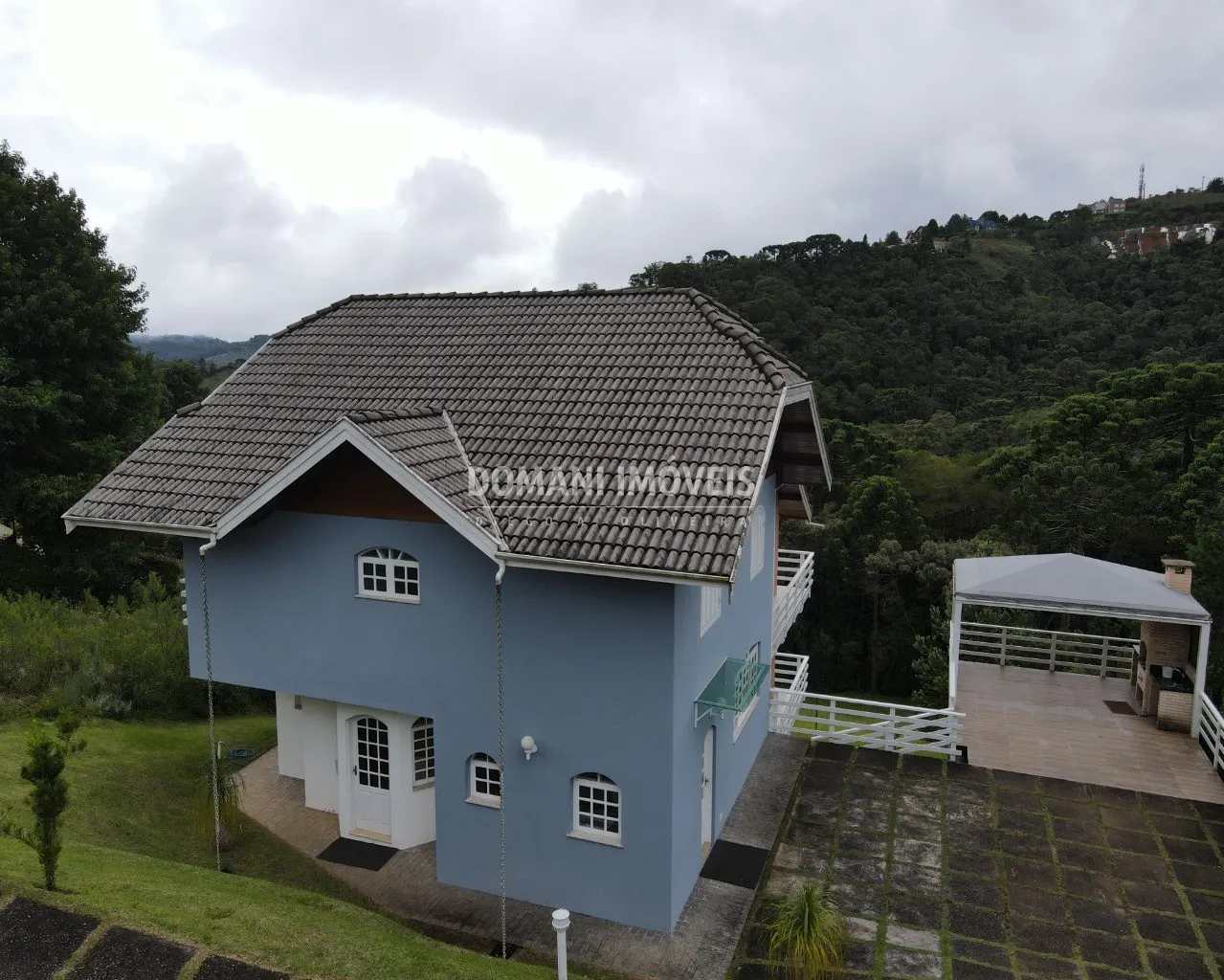 Casa à venda de 4.500 m² em Campos do Jordão, SP, Brasil