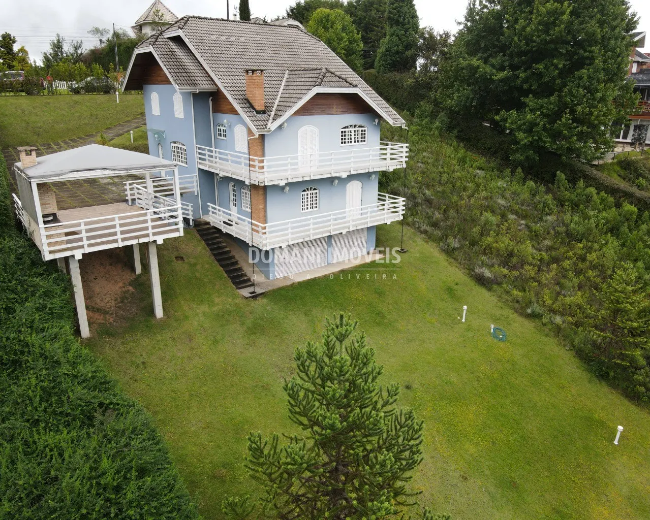 Casa à venda de 4.500 m² em Campos do Jordão, SP, Brasil