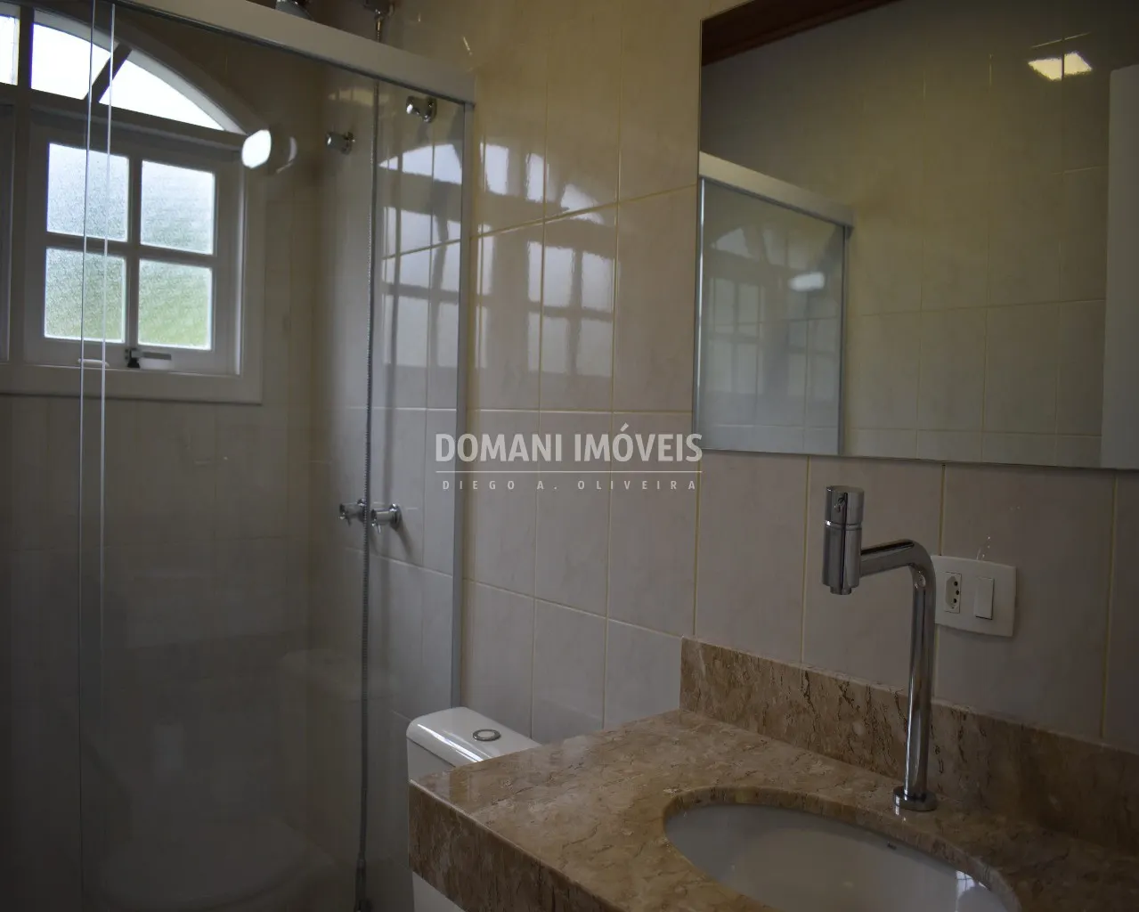 Casa à venda de 4.500 m² em Campos do Jordão, SP, Brasil
