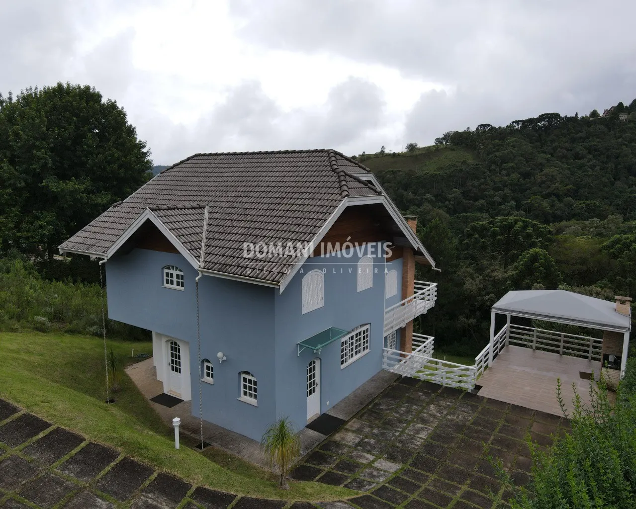 Casa à venda de 4.500 m² em Campos do Jordão, SP, Brasil