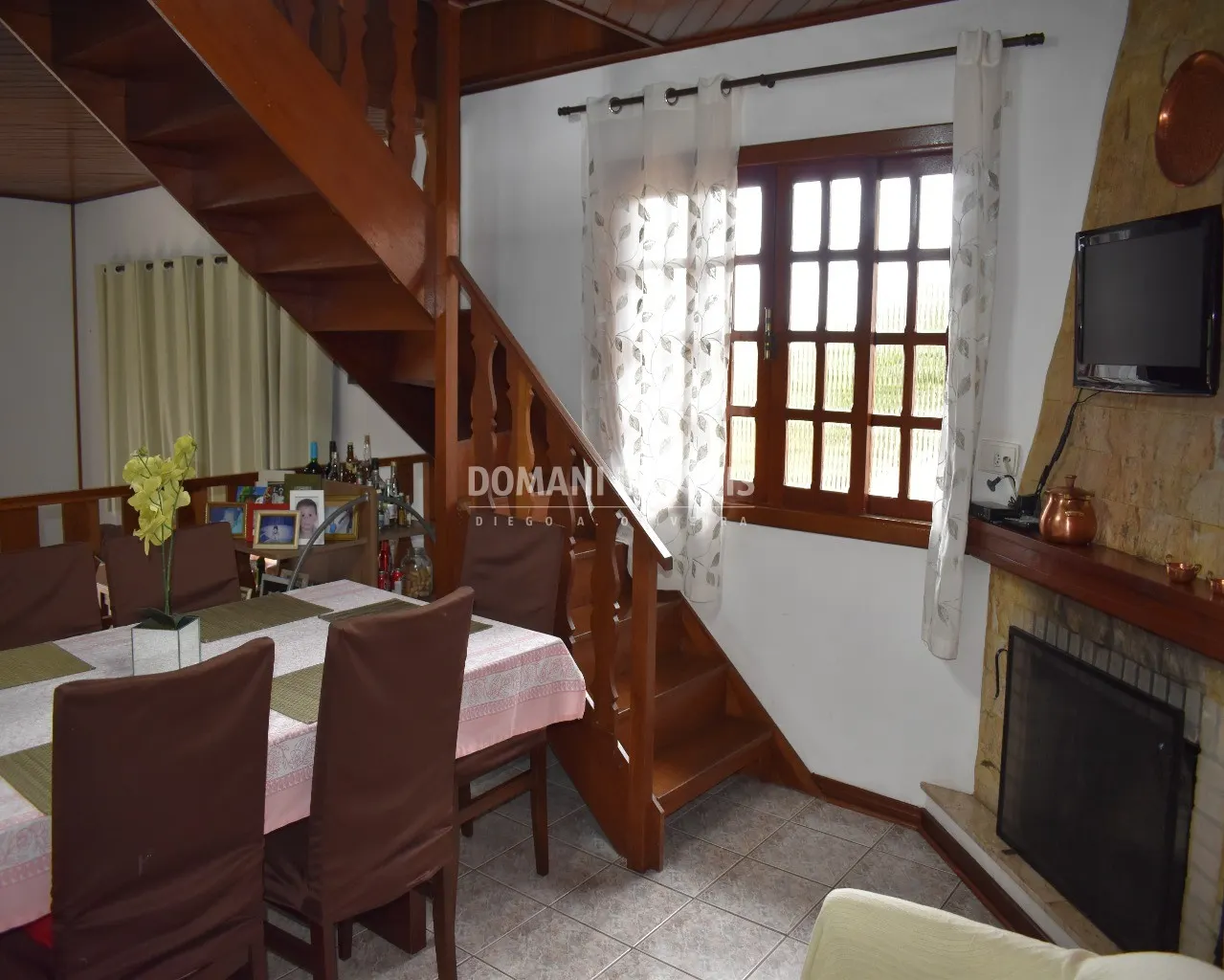 Casa à venda de 325 m² em Campos do Jordão, SP, Brasil