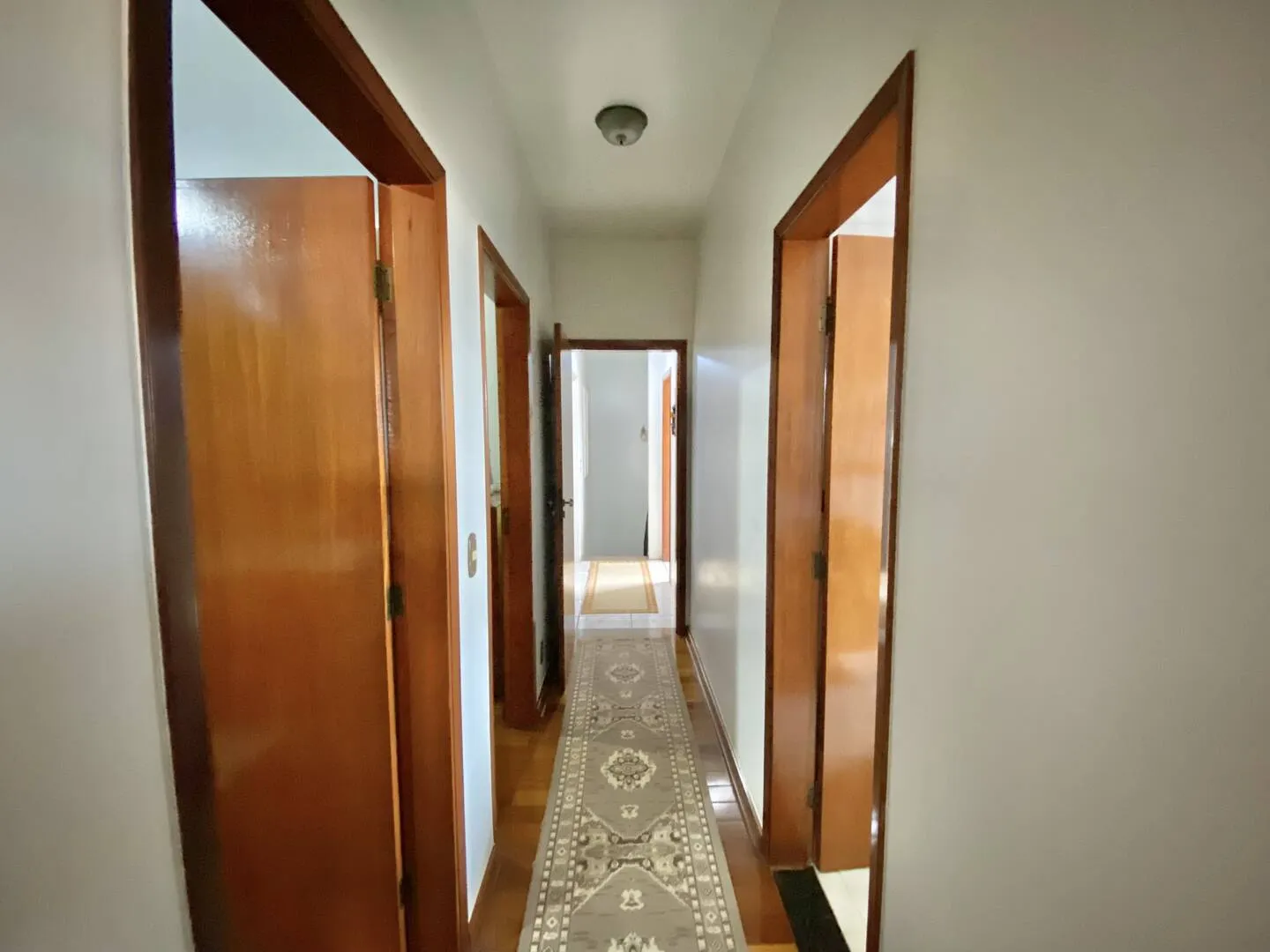 Casa à venda de 257 m² em Piraju, SP, Brasil