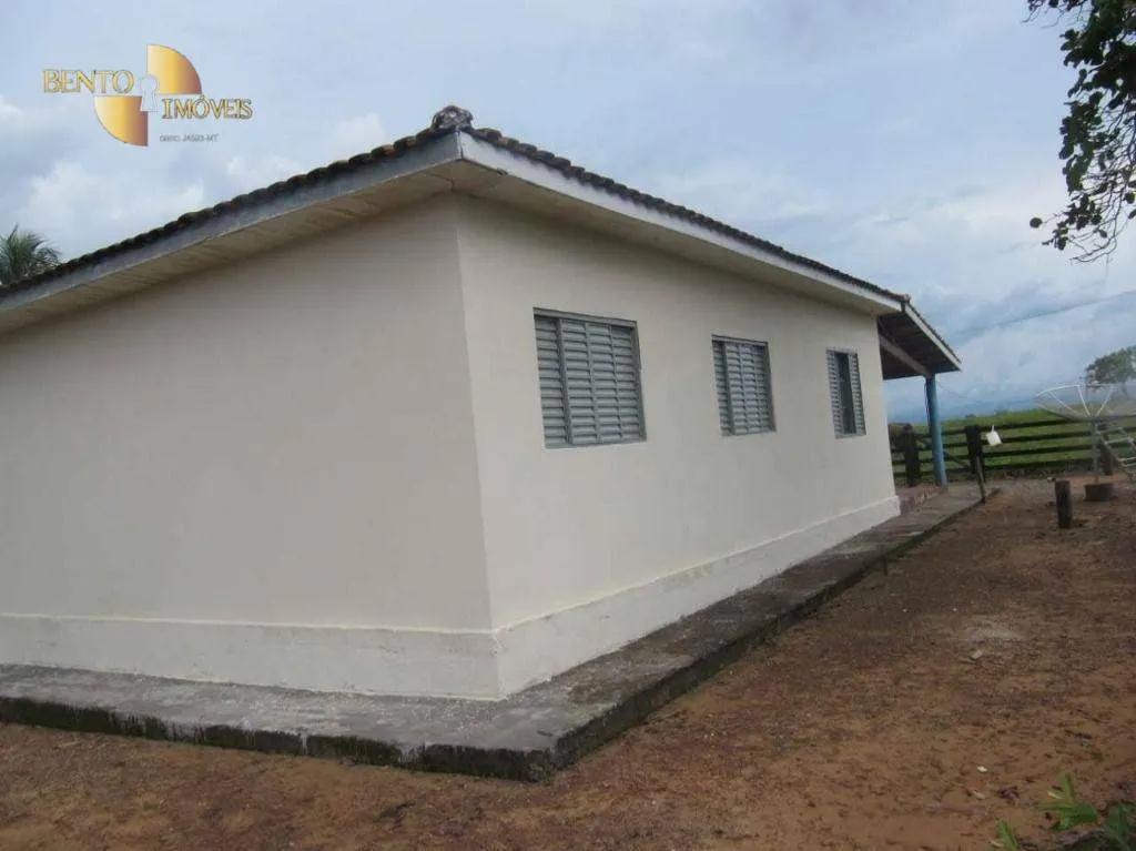 Fazenda à venda de 2.541 ha em Pontes e Lacerda, MT, Brasil