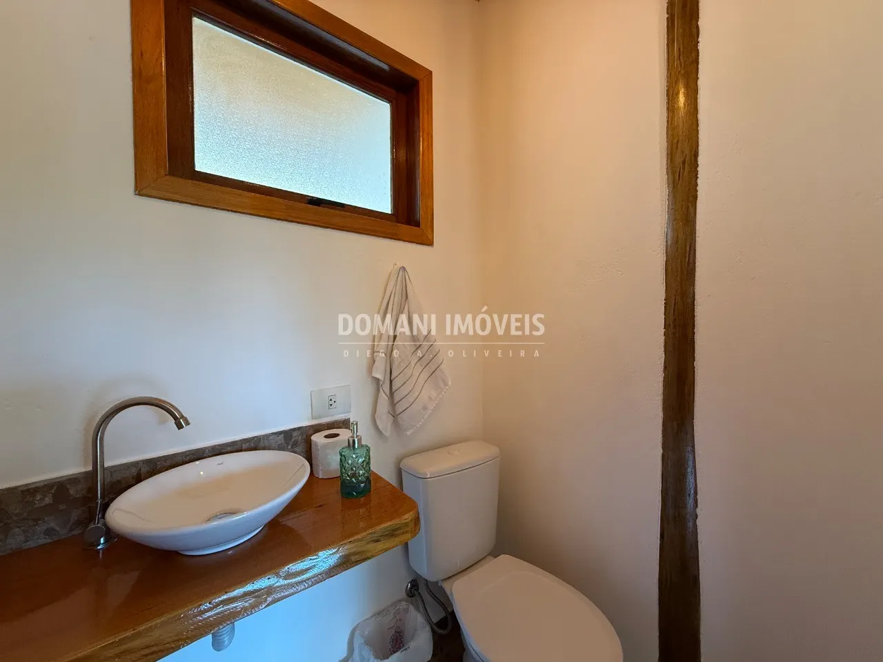Casa à venda de 1.630 m² em Campos do Jordão, SP, Brasil