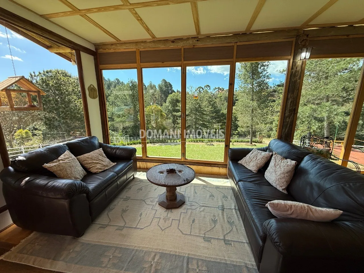 Casa à venda de 1.630 m² em Campos do Jordão, SP, Brasil