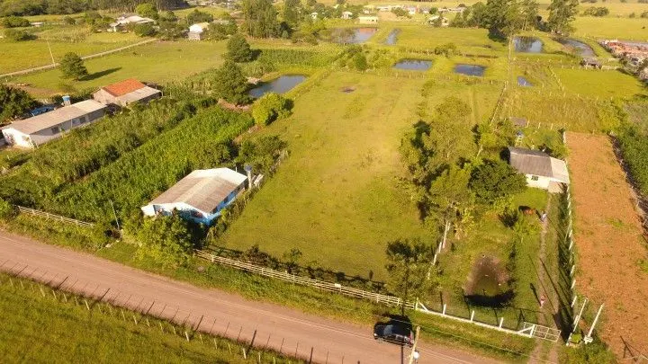 Chácara à venda de 900 m² em Santo Antônio da Patrulha, RS, Brasil
