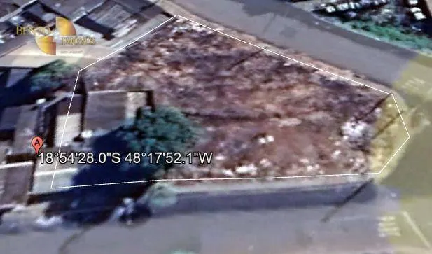 Terreno à venda de 1.283 m² em Uberlândia, MG, Brasil