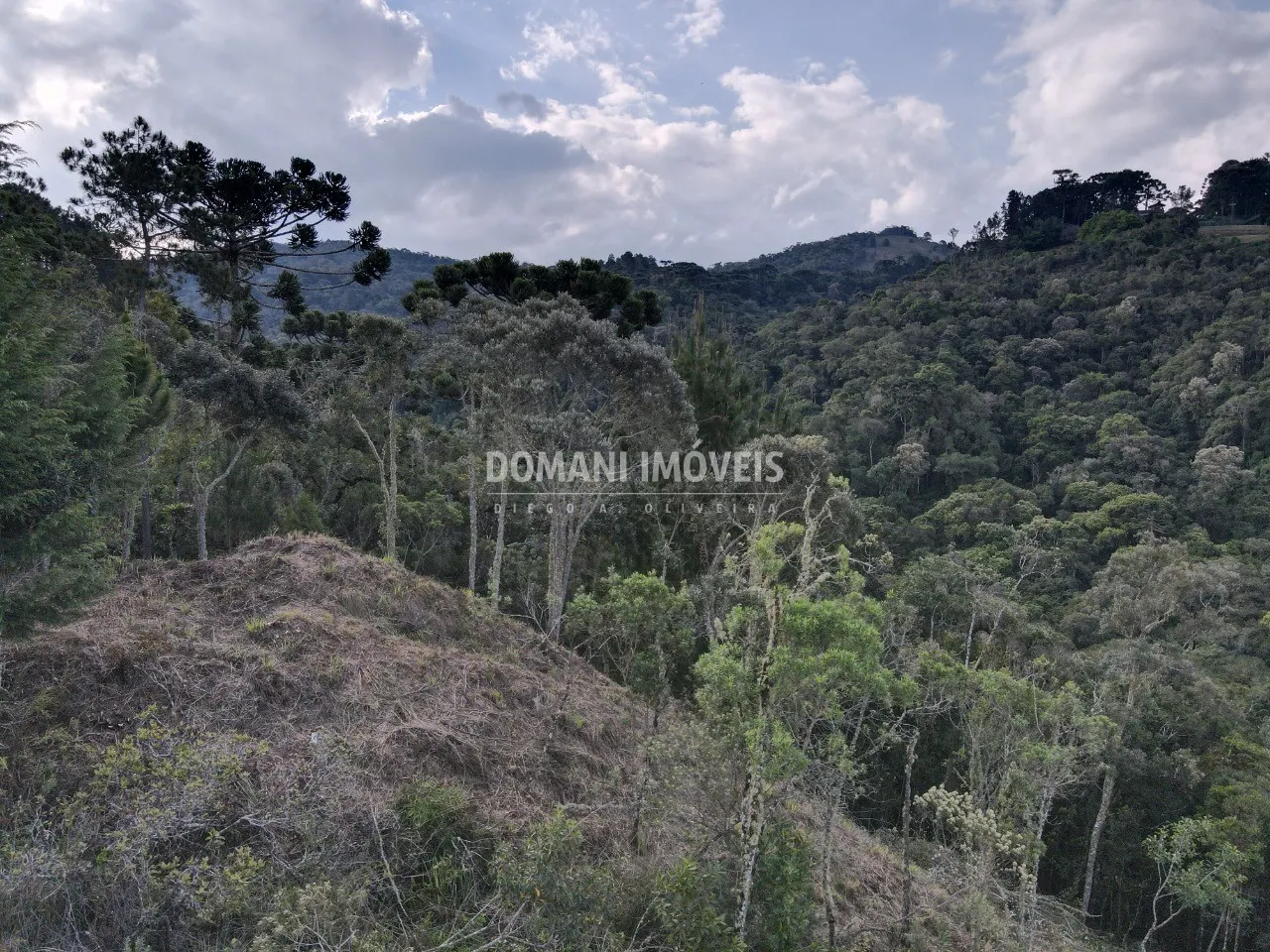 Terreno à venda de 1.380 m² em Campos do Jordão, SP, Brasil