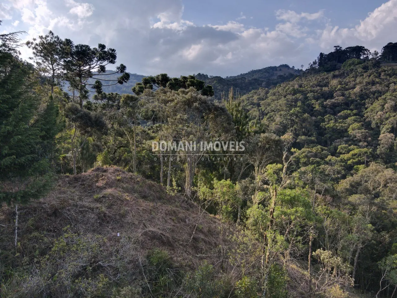 Terreno à venda de 1.380 m² em Campos do Jordão, SP, Brasil