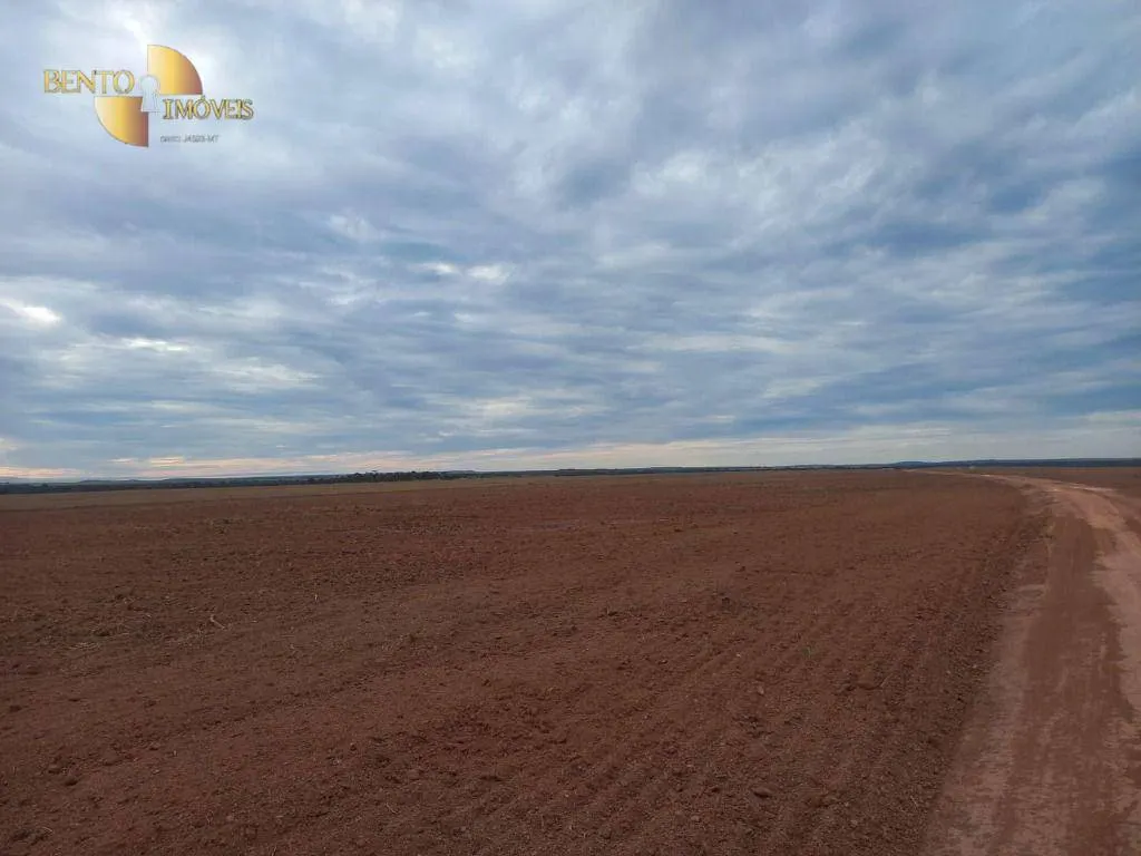 Fazenda à venda de 1.100 ha em Planalto da Serra, MT, Brasil