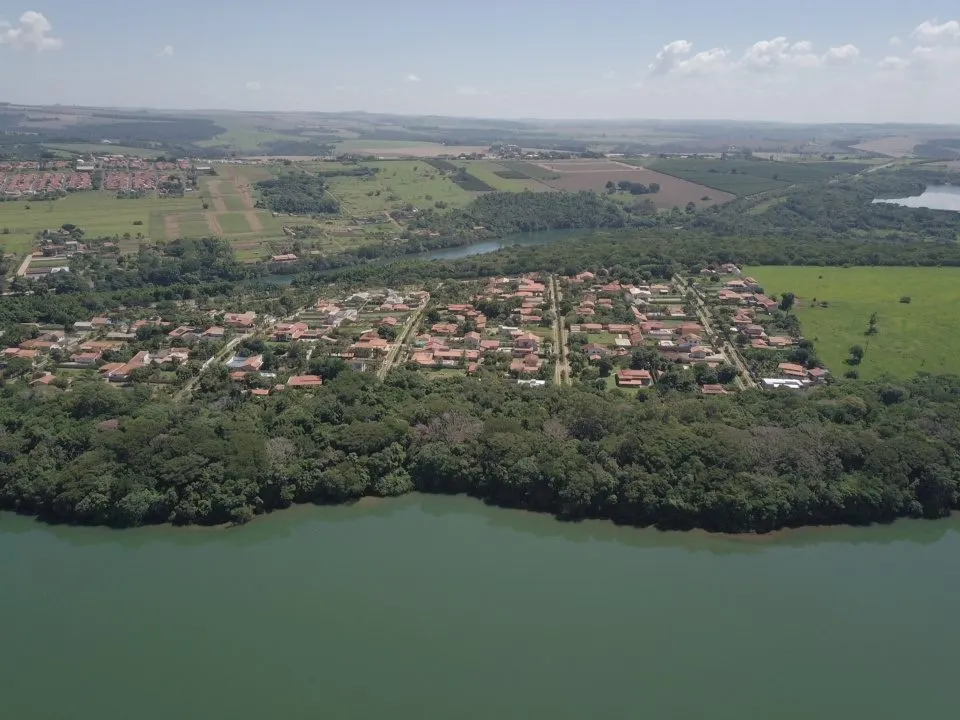 Ecovila à venda de 1.000 m² em Piraju, SP, Brasil